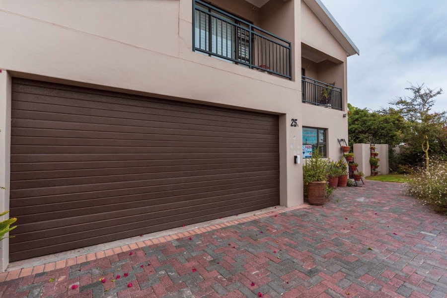 6 Bedroom Property for Sale in Tijgerhof Western Cape